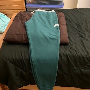 Under Armour sweatpants. NWOT. Never worn